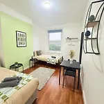 Cricklewood Broadway Guest Home