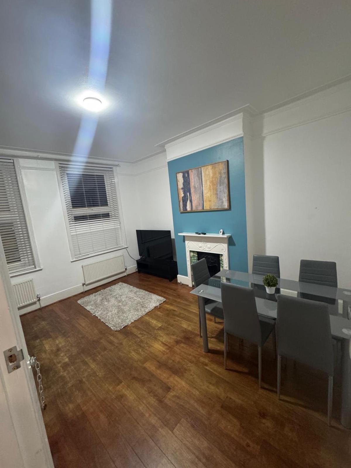 Apartment Cricklewood Broadway Guest London